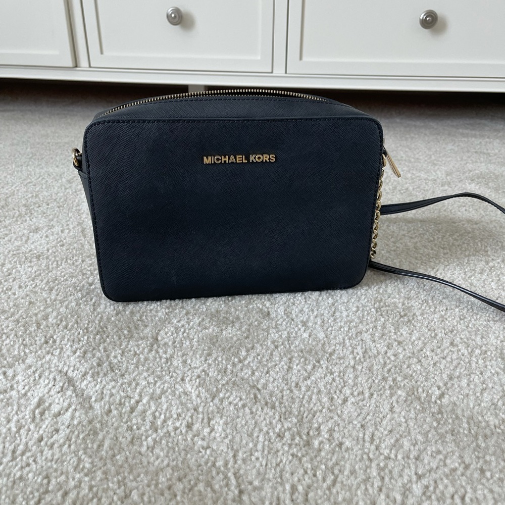 Micheal Kors Black Crossbody